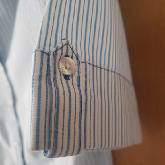 Short Sleeve Button Up Blouse Blue Stripes - Picture 4 of 6